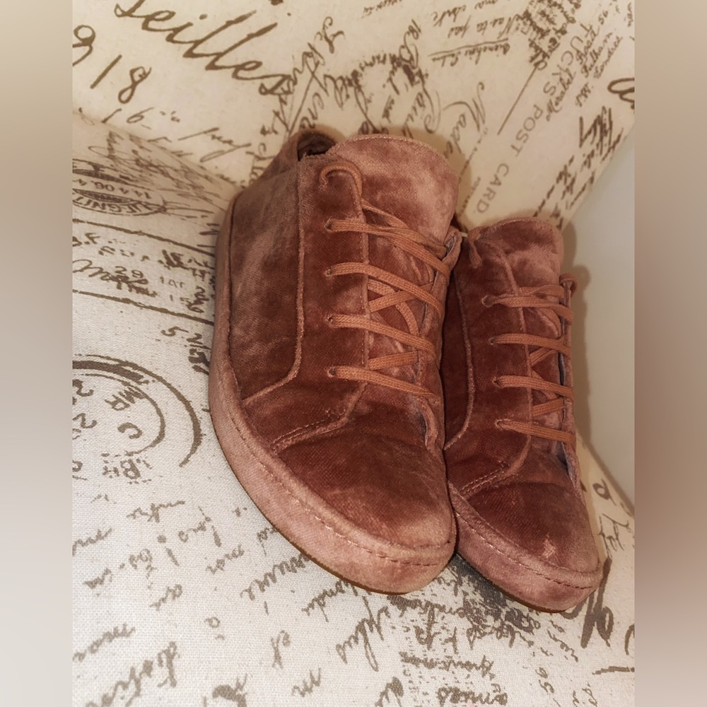 Joie rose gold suede shoes